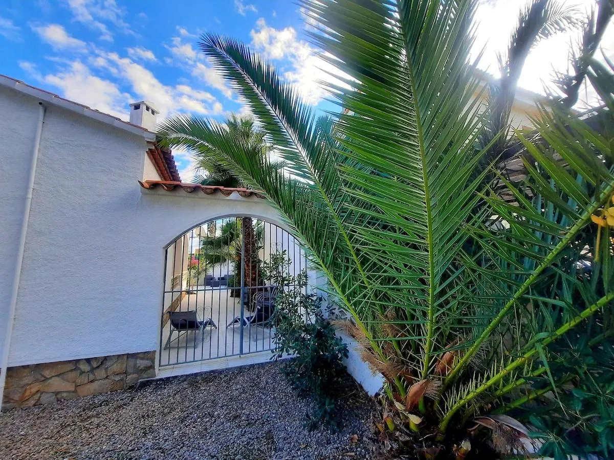 Empuriabrava Maison Cosy 6 Voyageurs Piscine 0*,  Spain